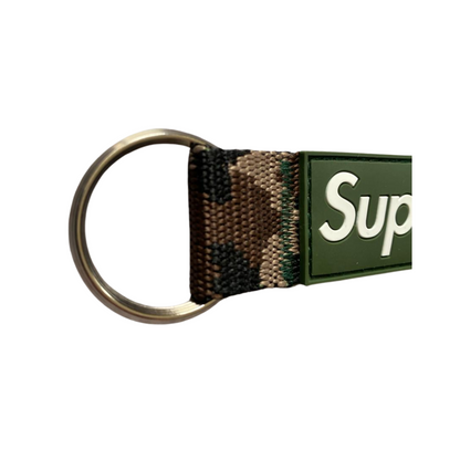 SUPREME KEY CHAIN GREEN CAMO